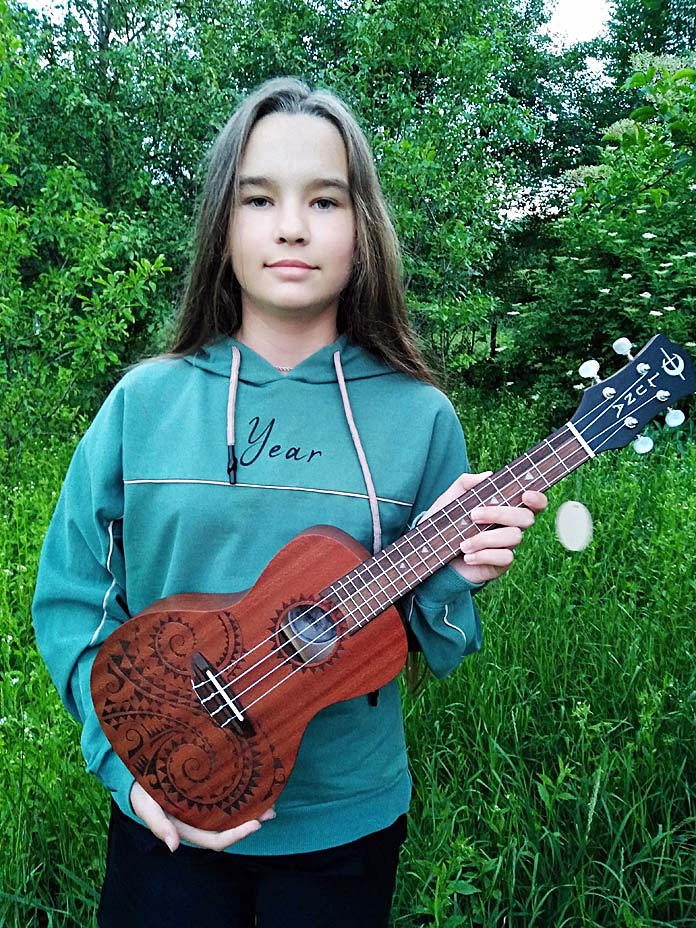 Софія Руднєва, гітара